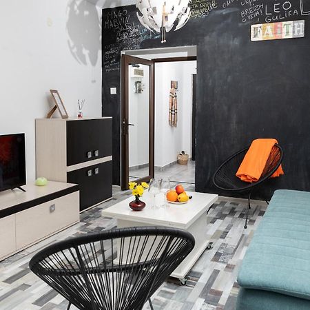 Old City Deluxe Apart - River View ! Букурещ Екстериор снимка