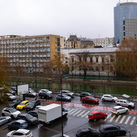 Old City Deluxe Apart - River View ! Букурещ Екстериор снимка