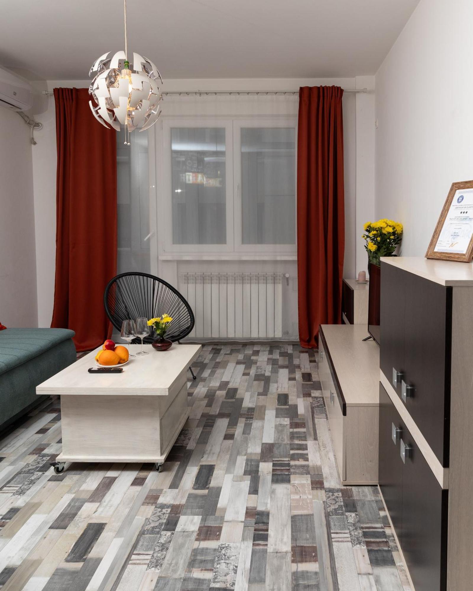 Old City Deluxe Apart - River View ! Букурещ Екстериор снимка